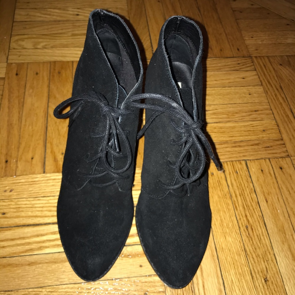 BLACK STEVE MADDEN BOOTIE